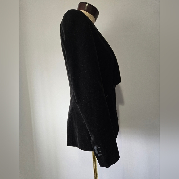 ZARA Black Velvet Blazer With Satin Lined Lapel. Size Medium - Picture 6 of 16